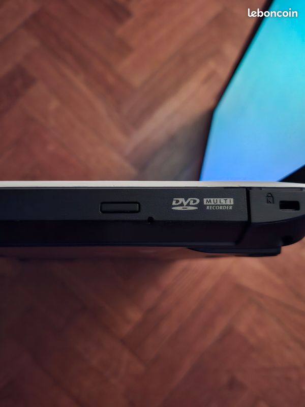 ASUS X751LD DIS REV 2.0 PHOTO - ASUS