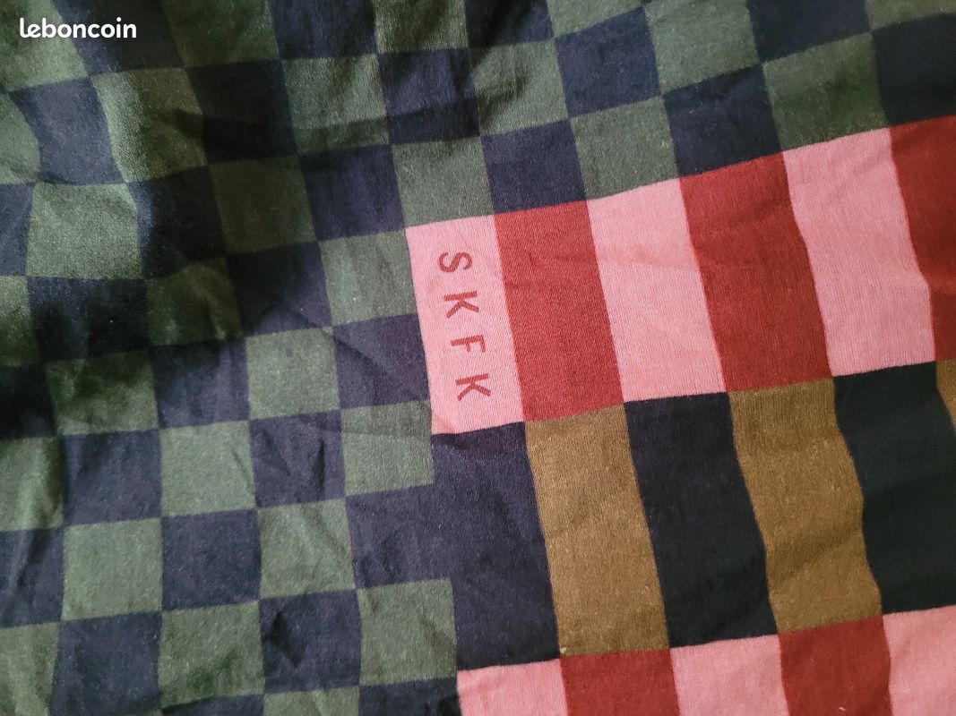 Foulard SKFK rose et vert (image 5)