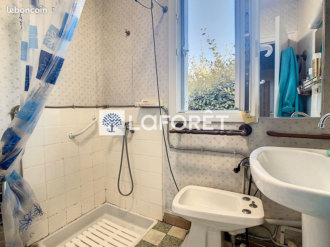 Propriété 4 pièces 70 m² - Saint-Loup-Lamairé 79600 (image principale 9)