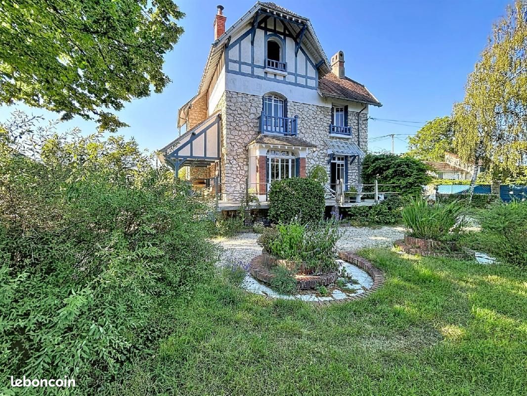 Maison 7 pièces 171 m² · à Samois-sur-Seine · 171 m² · 774 000 €