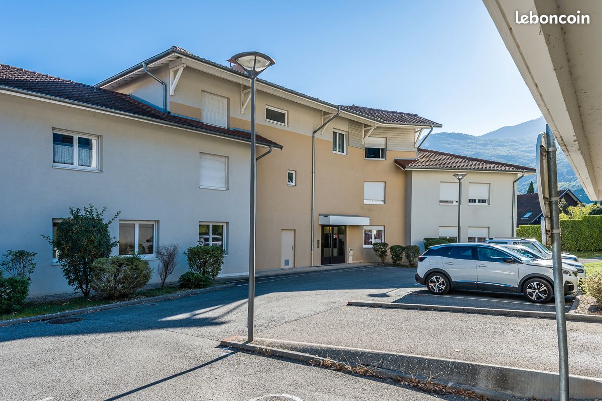 Claix centre – T4 81 m² en RDC – Terrasse 28 m² – Garage (image 10)