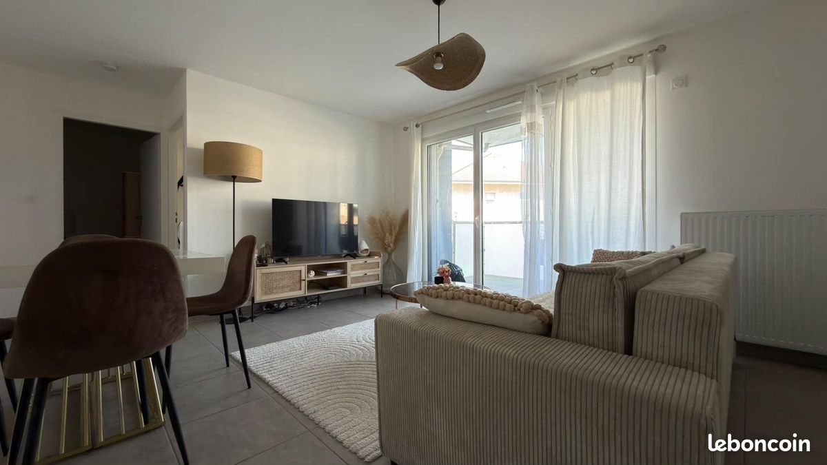 Appartement 2 pièces 45 m² · à Saint-Pierre-en-Faucigny · 45 m² · 784 €/mois