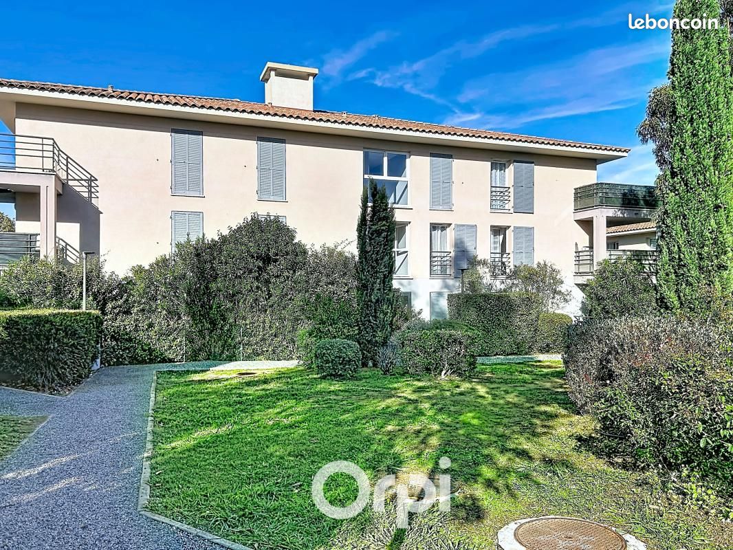 Appartement 3 pièces 57 m² · à Roquebrune-sur-Argens · 57 m² · 255 000 €