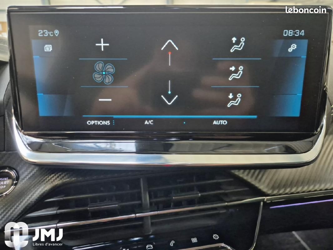 Peugeot 2008 PureTech 130 S&S EAT8 GT (image 14)
