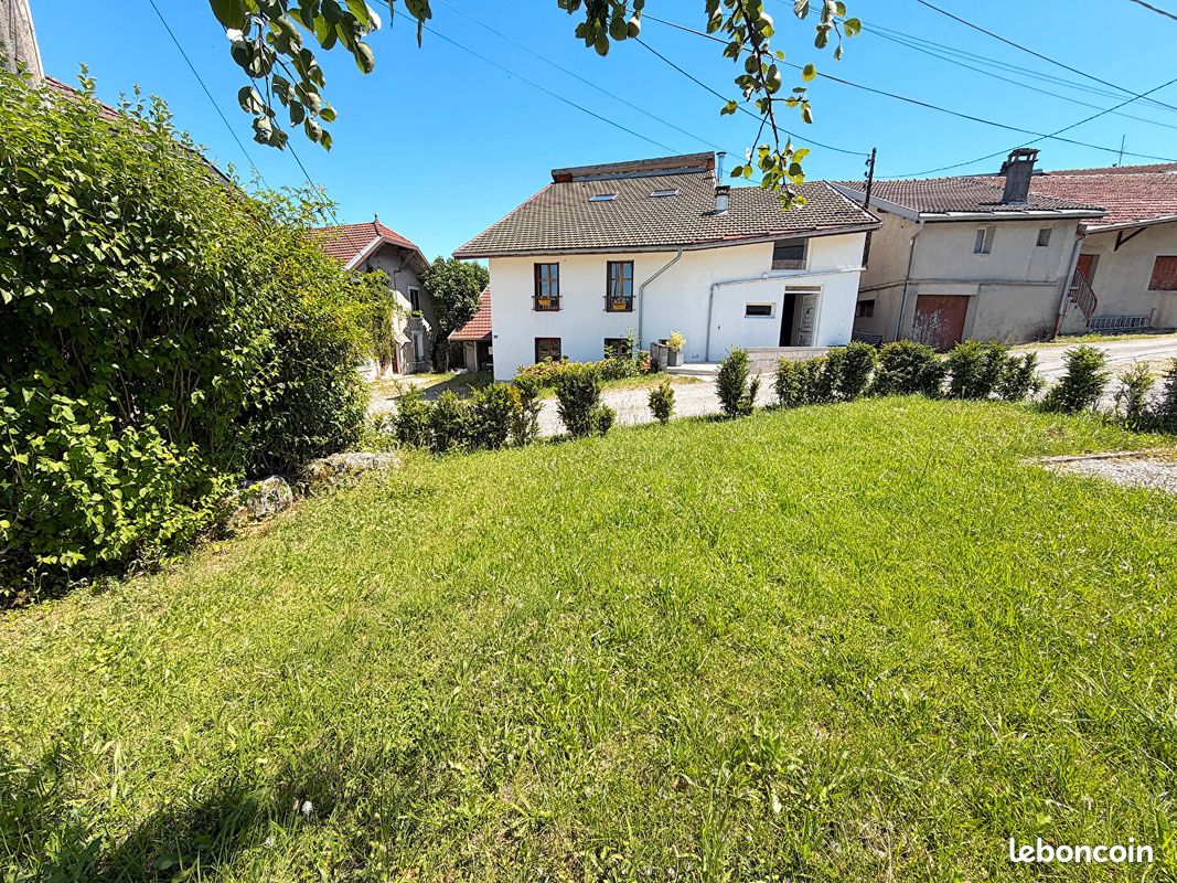 Maison 6 pièces 192 m² · à Corbonod · 192 m² · 275 000 €