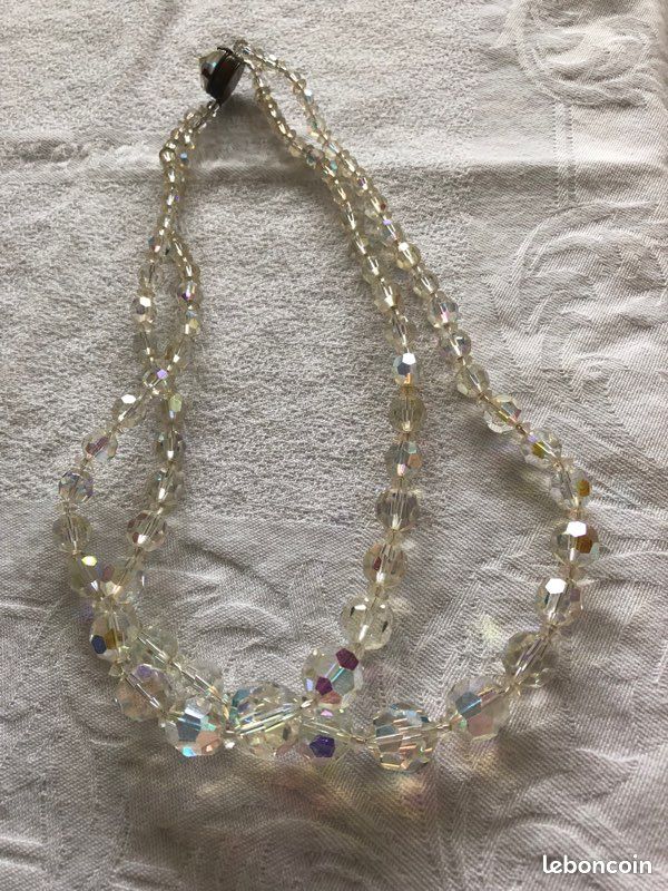 Collier Vintage Années 60 - 2 Rangs De Perles En Verre De Bohême Blanc Irisées à Facettes