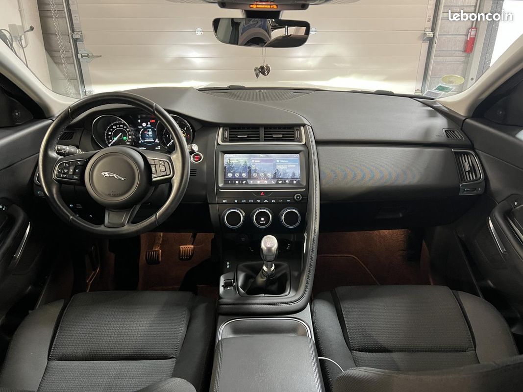 Jaguar e-pace 2.0 d150 150 awd (image 6)