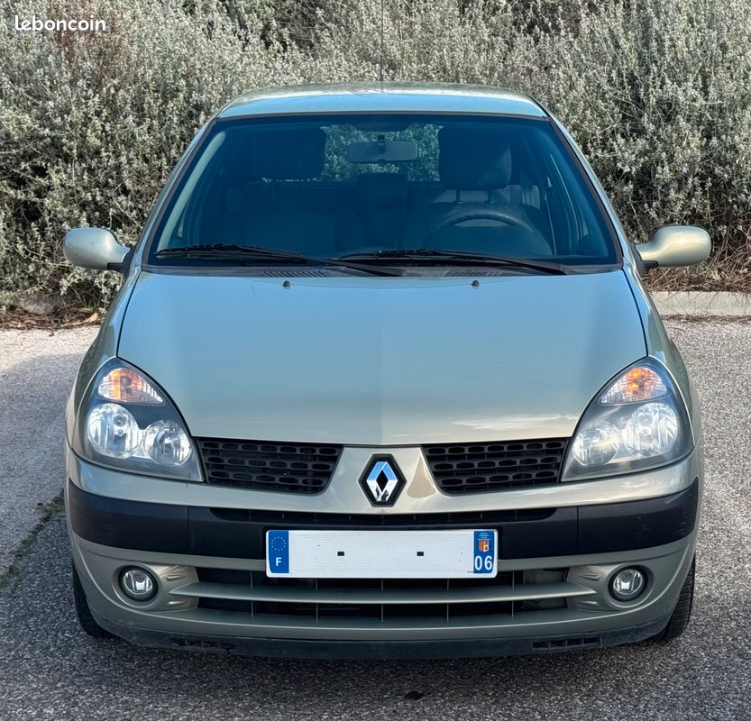 Renault Clio II 1.5 dCi 65 ch – 5 portes – 99 000 km – Révisée – Garantie 6 mois (image 10)