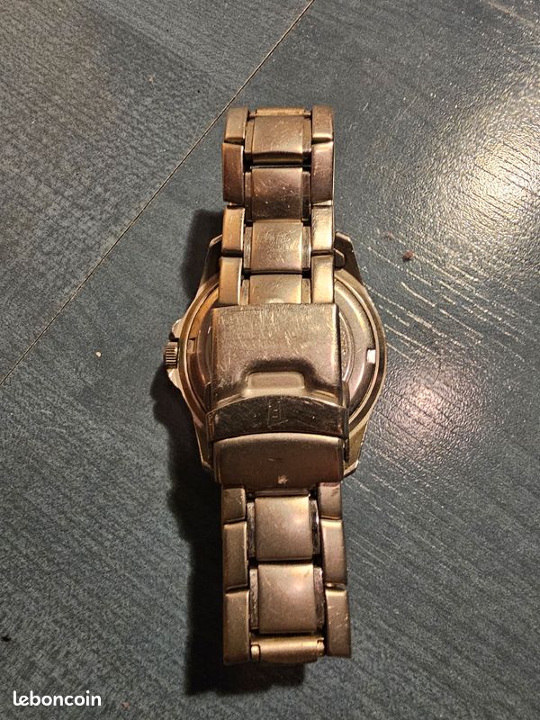 Montre Festina (pile à changer) modèle IFMOS 10 Montres Bijoux