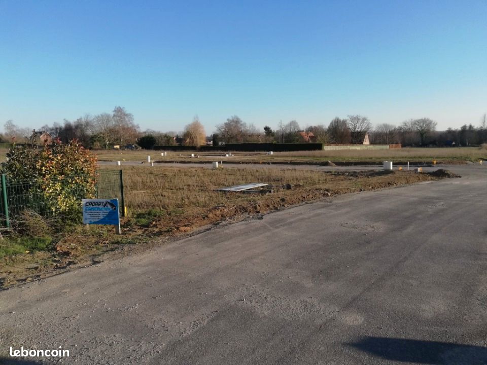 Terrain 471 m² · à Hamel · 70 200 €