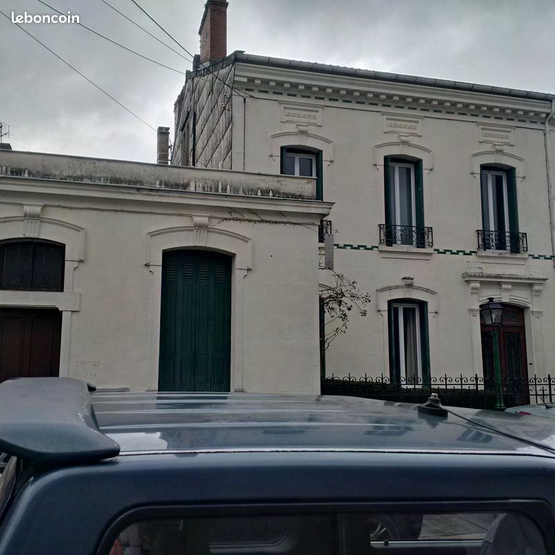 Maison 8 pièces 271 m² · à Mazamet · 271 m² · 295 000 €