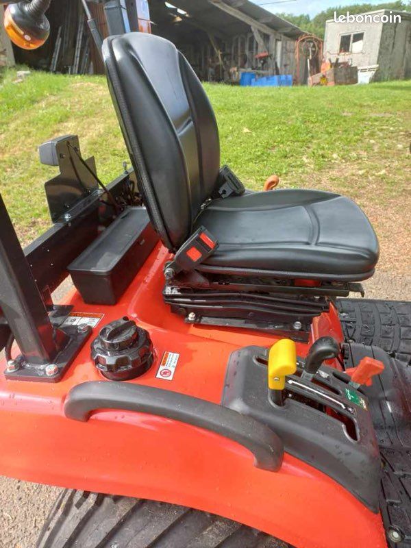 Tracteur kioti (image 3)