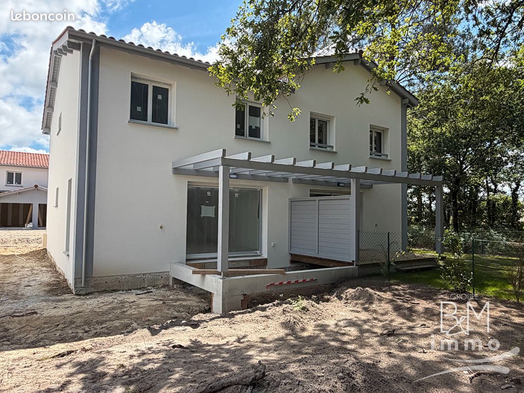 Maison 4 pièces 95 m² · à Saint-Vincent-de-Tyrosse · 95 m² · 335 000 €