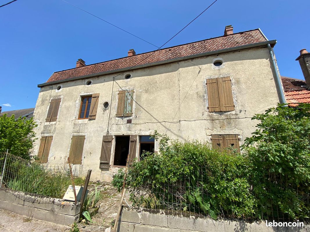 Maison 6 pièces 173 m² · à Riel-les-Eaux · 173 m² · 42 000 €