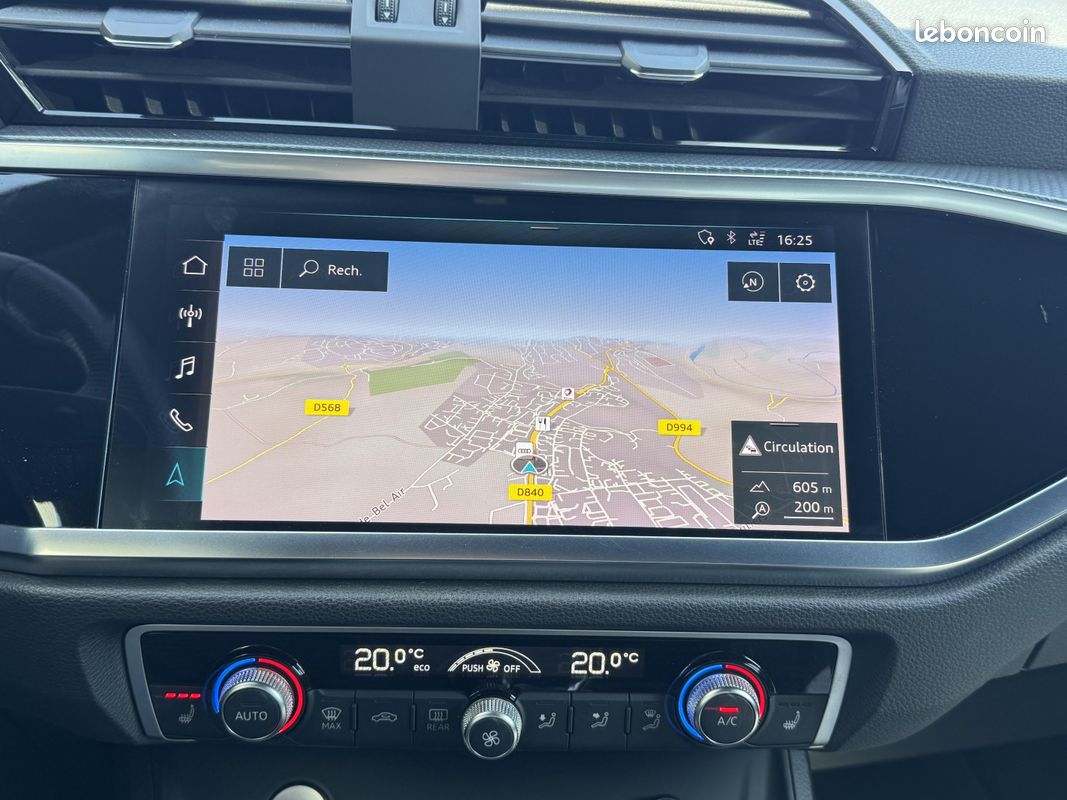 AUDI Q3 35 TDI 150 ch S tronic 7 S line (image 30)
