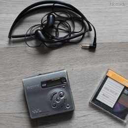 Un petit walkman MD (image 3)