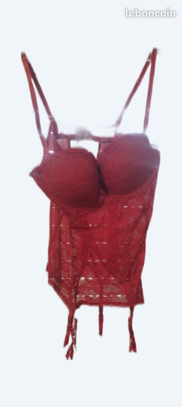 Belle guêpière rouge avec porte jarretelles T46 (image 1)