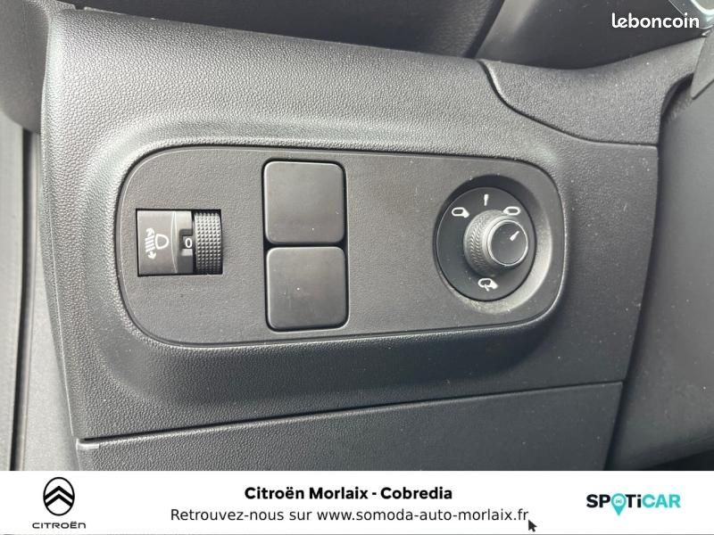 Citroen C3 1.2 PureTech 110ch S&S ELLE (image 27)
