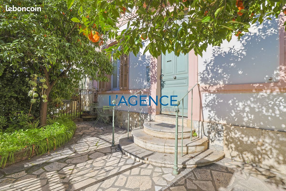 Appartement 2 pièces 30 m² · à Hyères · 30 m² · 145 000 €