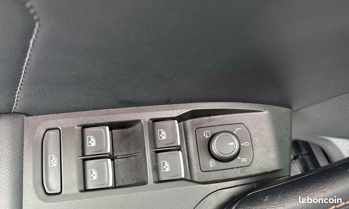 Cupra Formentor VZ 245 HYBRIDE RECHARGEABLE / TOIT OUVRANT VOLANT SUPERSPORT CAMERA DE RECUL COFF... (image 13)