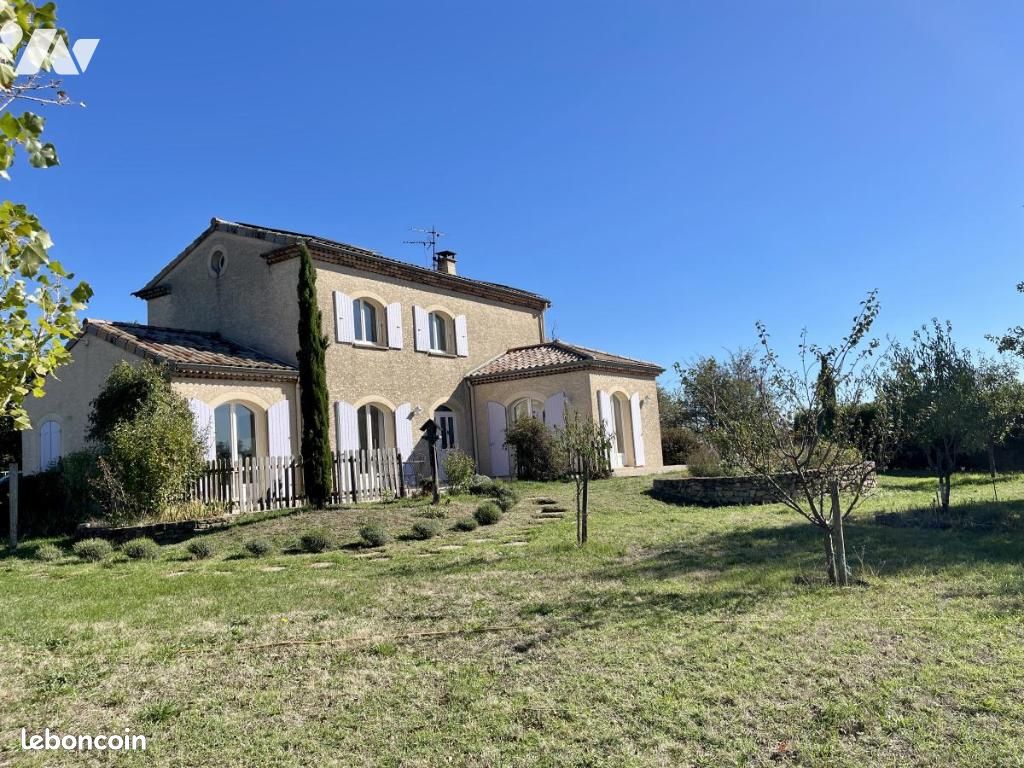 Maison 5 pièces 154 m² · à Étables · 154 m² · 349 000 €