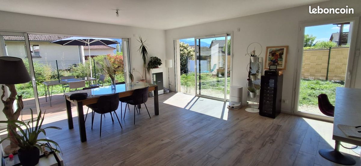 Maison 4 pièces 108 m² · à Lumbin · 108 m² · 430 000 €