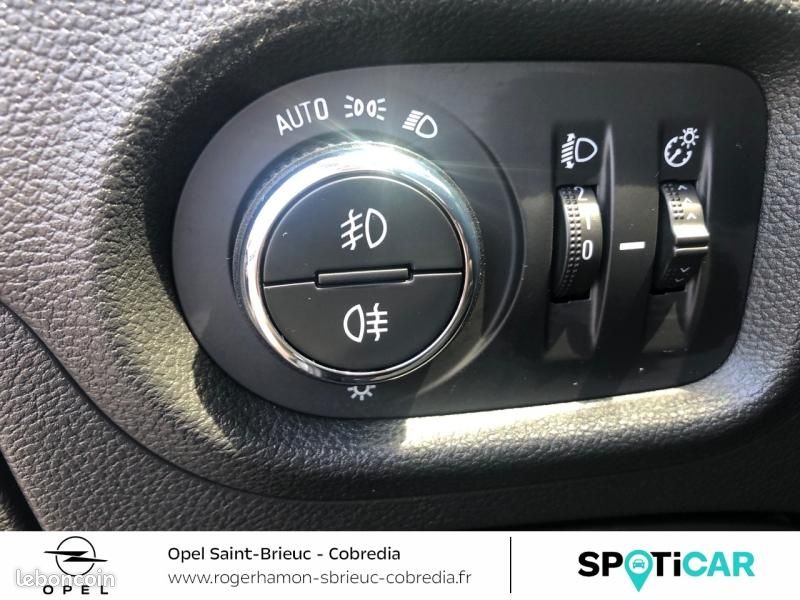 Opel Astra 1.2 Turbo 130ch Elegance (image 21)