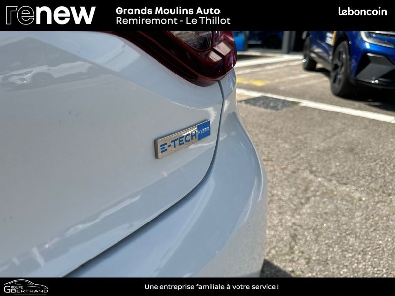 Renault Clio 1.6 E-Tech hybride 145ch RS Line (image 17)