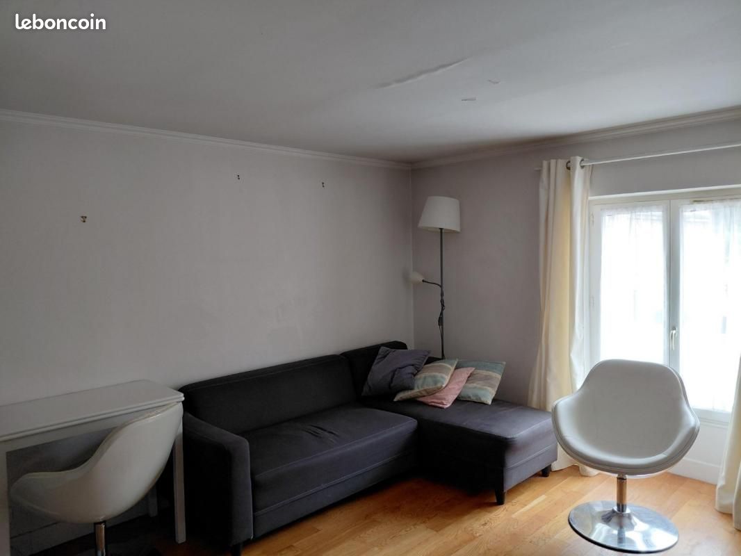 Appartement 2 pièces 26 m² · à Versailles · 26 m² · 840 €