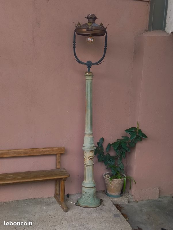 Jep. Lampadaire Double avec Bo et Notice. voie 0