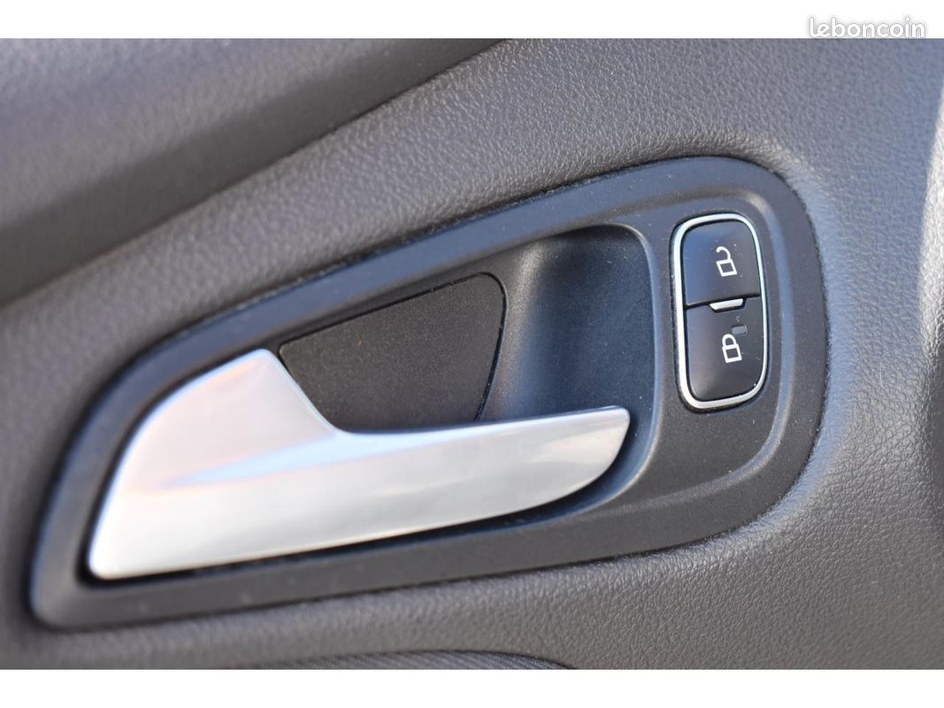 FORD FOCUS SW 1.5 TDCi - 120 S&S Titanium (image 18)