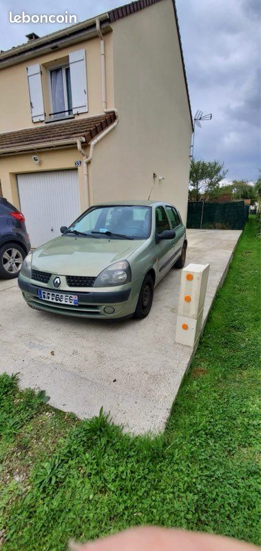 Clio 2 (image 1)