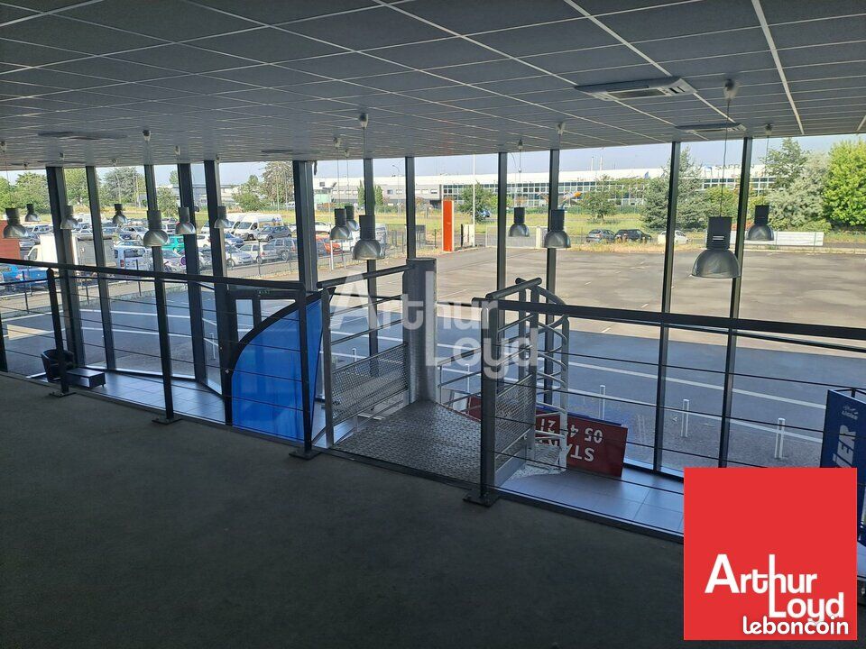 Local commercial 740 m² CHATELLERAULT (image 5)