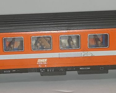Voitures de voyageurs multicolores Roco moulé sous pression pour modélisme ferroviaire à l'échelle HO