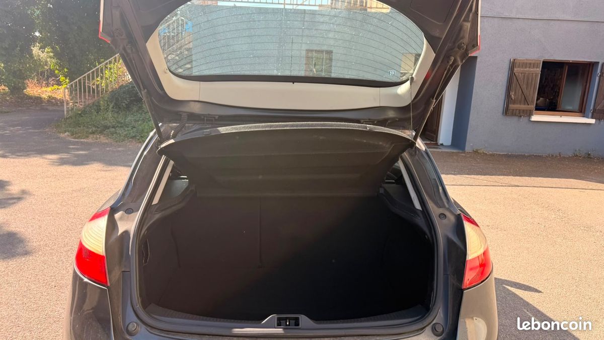 Renault Mégane 1.5 DCI (image 8)