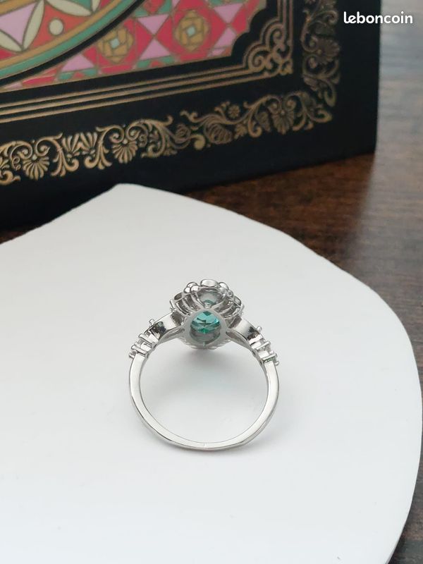 Bague fantaisie vintage taille 51 - Élégance rétro pour votre
