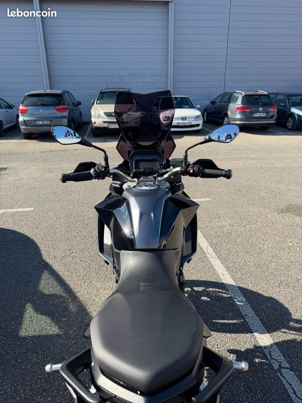 F900 XR 2024 Finition Pro triple black (image 2)