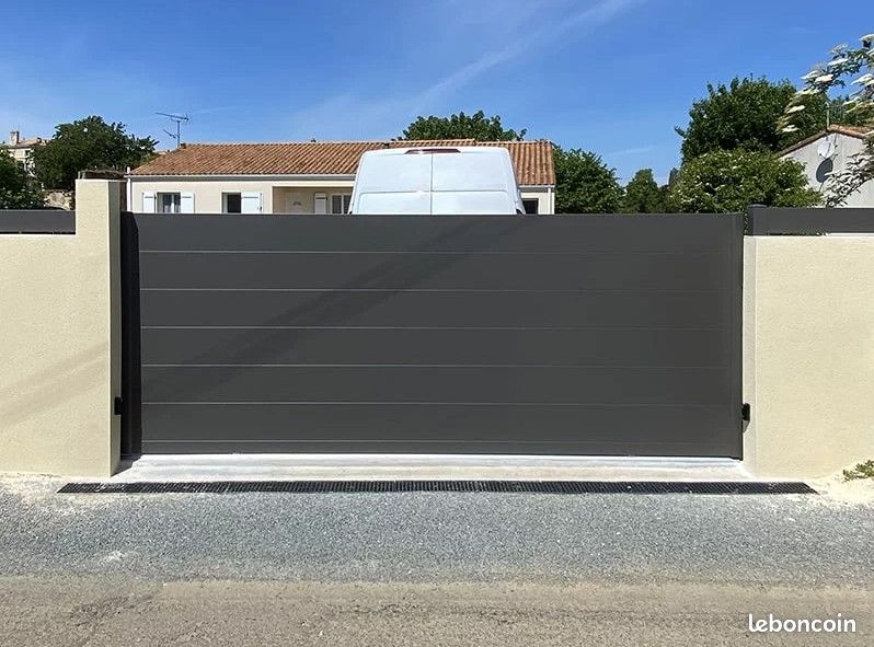 Portail Alu Coulissant 4m x 1.70m gris anthracite (image 1)