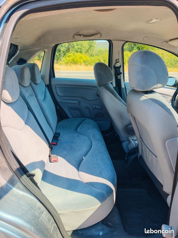Citroën c3 1.4 70 cv / clim ok / attelage / ct ok (image 5)