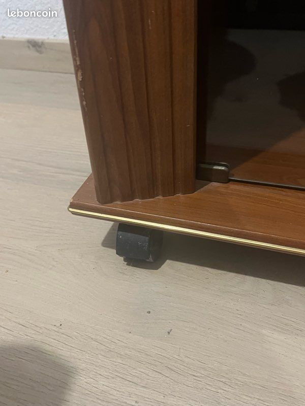 Meuble Telé en bois (image 7)