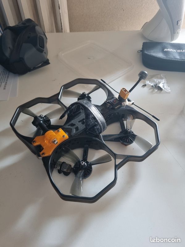 Drone fpv protek35 HD 6s + batteries (image 1)