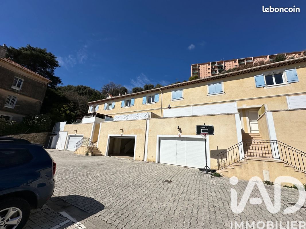 Maison 5 pièces 98 m² · à Grasse · 98 m² · 400 000 €