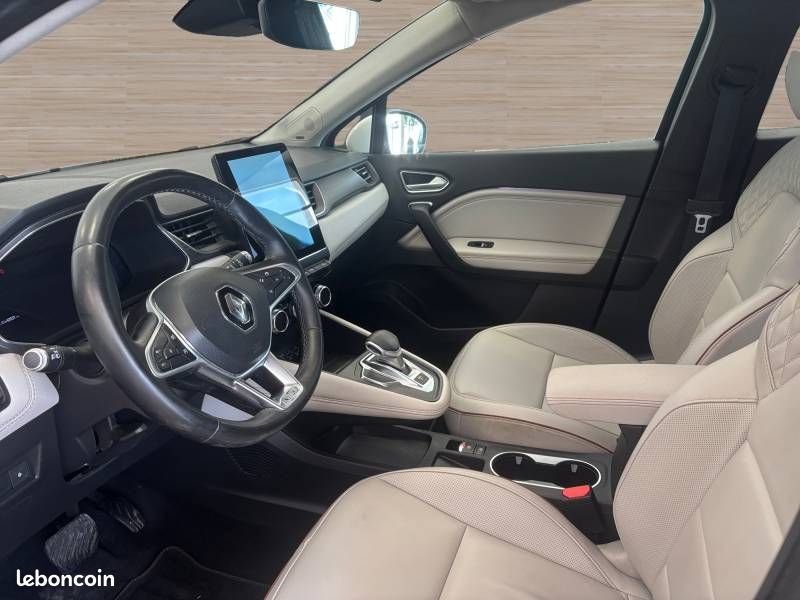 Renault Captur E-Tech Plug-in 160 Initiale Paris (image 10)