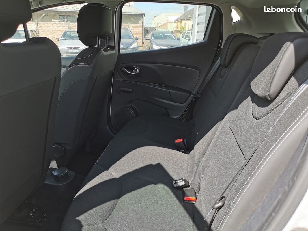 Renault Clio IV 1.2 16 V Ess 75 Ch (image 5)