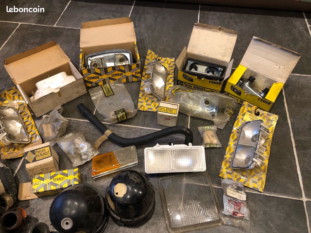 2 Pièces Neuves BTS555 #T7 - Transistor / Composant électronique