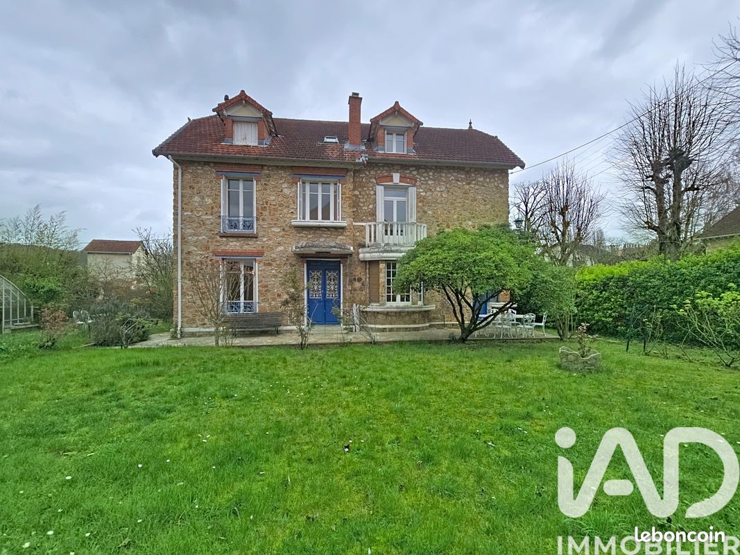 Maison 12 pièces 237 m² · à Villebon-sur-Yvette · 237 m² · 986 000 €