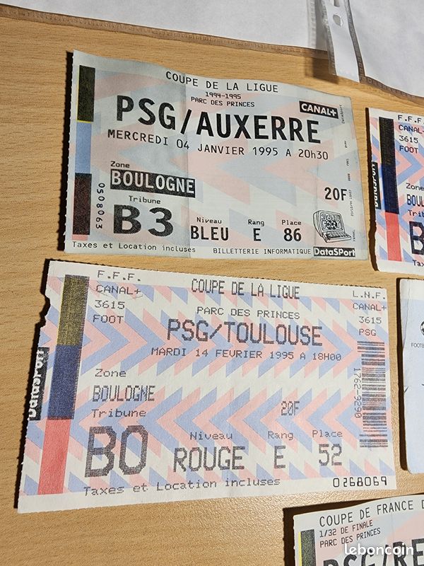 Fanion De Foot Vintage - Finale Coupe De France RC Strasbourg PSG 1994-1995