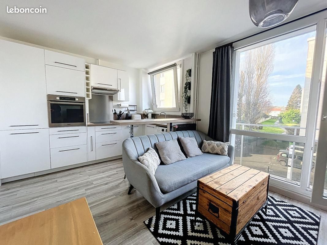 Appartement 1 pièce 31 m² · à Fontenay-le-Fleury · 31 m² · 139 000 €