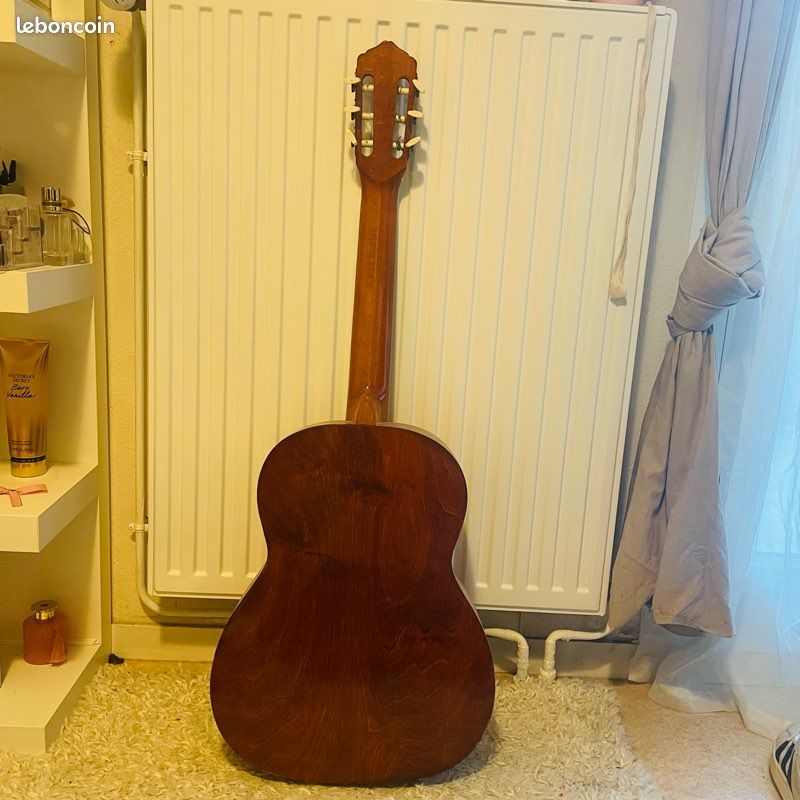 Guitare Kremona à réparer (bonne base) (image 3)