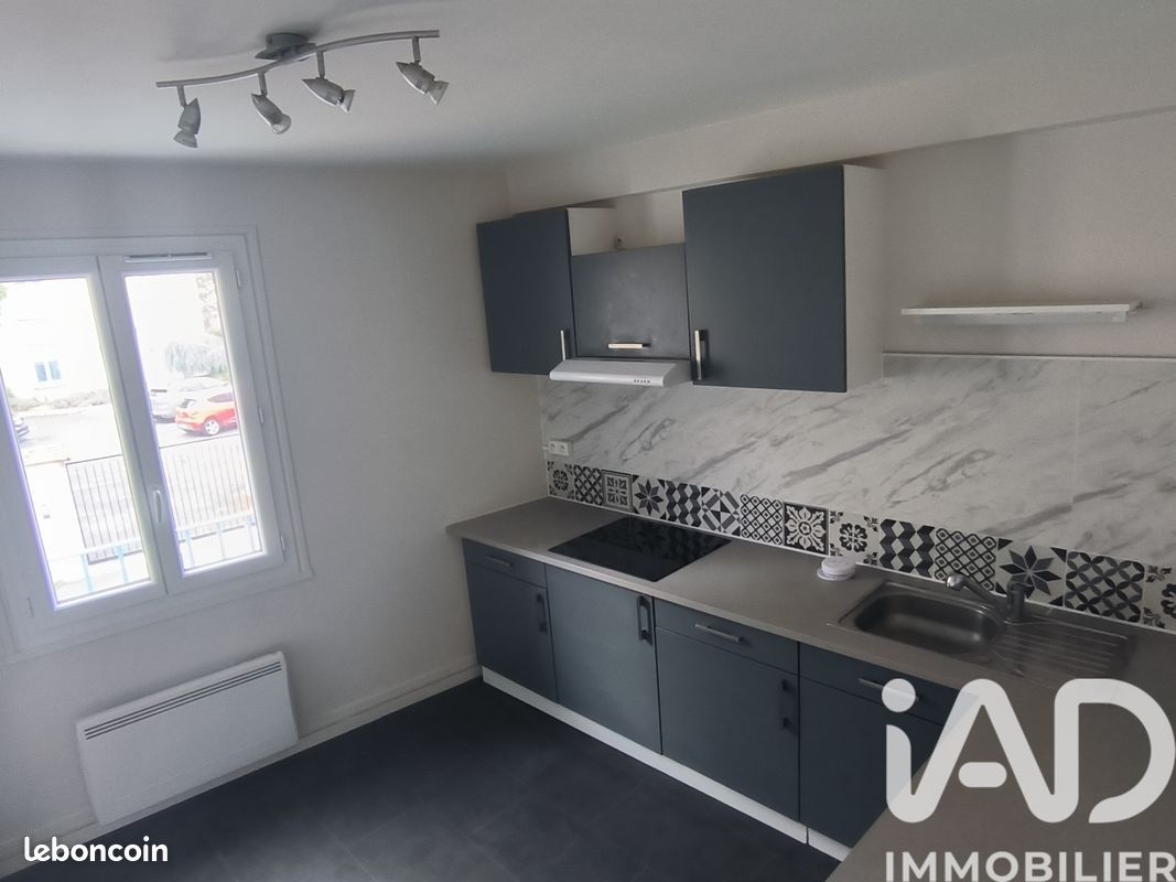 Appartement 1 pièce 40 m² · à Montluçon · 40 m² · 415 €